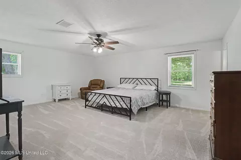 Bedroom - 2125 Swinnea Rd, Nesbit, MS 38651 photo 3 of 4