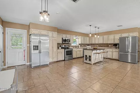 Kitchen - 2125 Swinnea Rd, Nesbit, MS 38651 photo 1 of 3