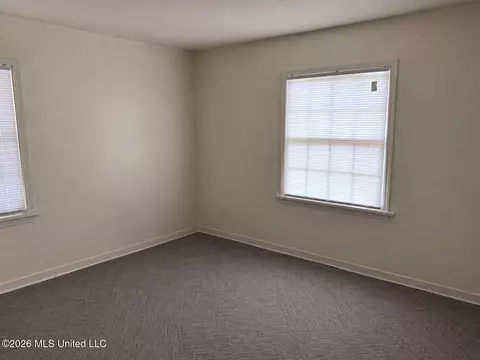 Bedroom - 668 Broadmoor Dr, Jackson, MS 39206 photo 2 of 2