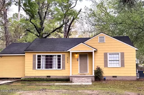 668 Broadmoor Dr, Jackson, MS 39206