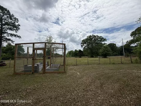 138 Shepard Cir, Lucedale, MS 39452 photo 2