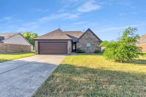 3960 Shae Pierce Dr, Southaven, MS 38671