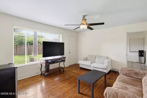 Living - 1055 Parkwood Pl, Jackson, MS 39206 photo 4 of 4