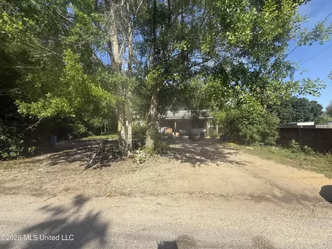 7092 Bell Cir, Long Beach, MS 39560