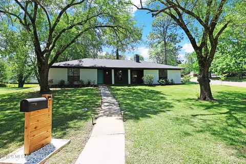 113 Angelia Ln, Clinton, MS 39056