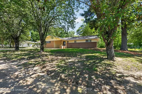 Other - 5730 NE Imperial Dr, Jackson, MS 39211 photo 2 of 5