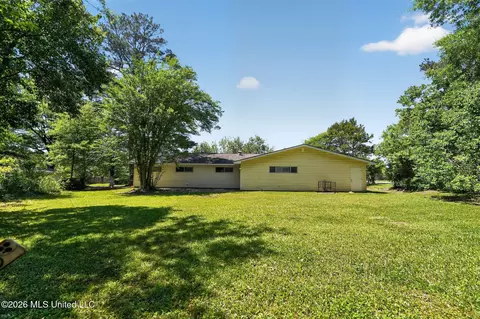 Exterior - 5730 NE Imperial Dr, Jackson, MS 39211 photo 3 of 3
