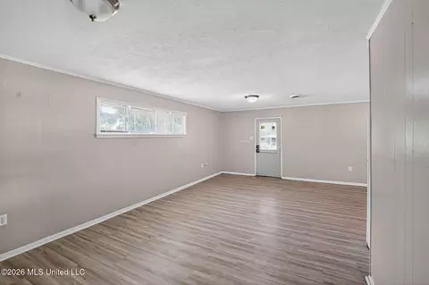 Living - 5730 NE Imperial Dr, Jackson, MS 39211 photo 1 of 9