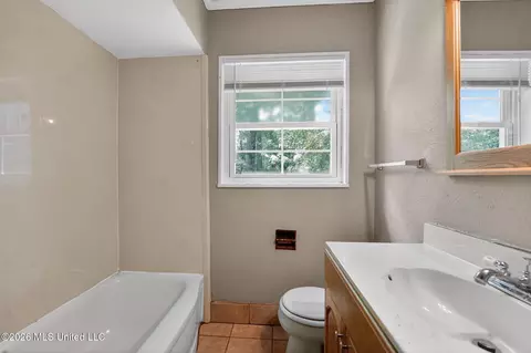 Bath - 1639 Lockwood Ave, Jackson, MS 39211 photo 1 of 3
