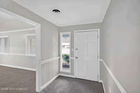 Entry Way - 335 Allstate Dr, Jackson, MS 39211 photo 2 of 5