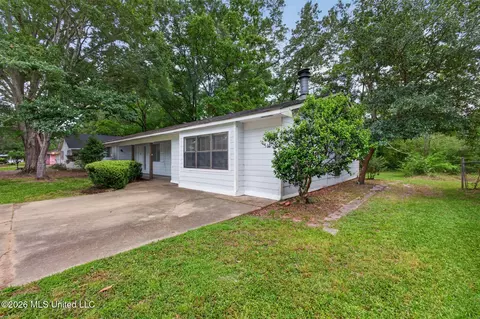 Exterior - 335 Allstate Dr, Jackson, MS 39211 photo 3 of 10