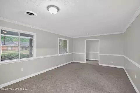 Living - 335 Allstate Dr, Jackson, MS 39211 photo 7 of 7