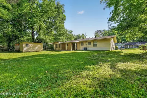 Exterior - 1327 Wooddell Dr, Jackson, MS 39212 photo 2 of 4