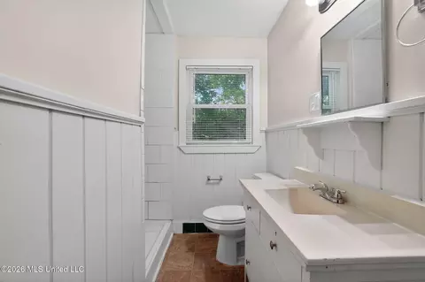 Bath - 4611 Normandy Dr, Jackson, MS 39206 photo 4 of 6