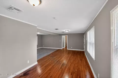 Living - 1623 Wilhurst St, Jackson, MS 39211 photo 2 of 9