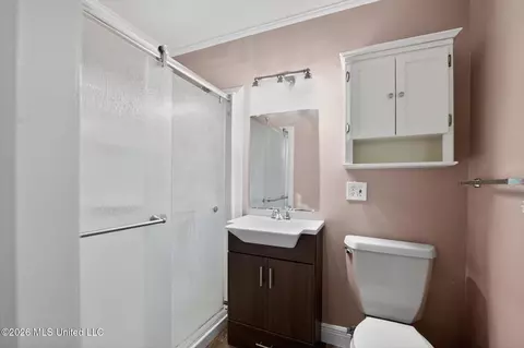 Bath - 1623 Wilhurst St, Jackson, MS 39211 photo 5 of 5