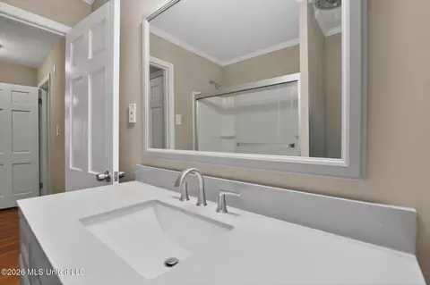 Bath - 1623 Wilhurst St, Jackson, MS 39211 photo 2 of 5