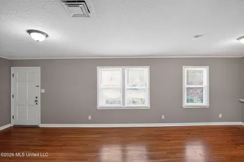 Living - 1623 Wilhurst St, Jackson, MS 39211 photo 1 of 9