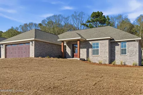 Exterior - 76 Meadow Breeze Rd, Sumrall, MS 39482 photo 2 of 4