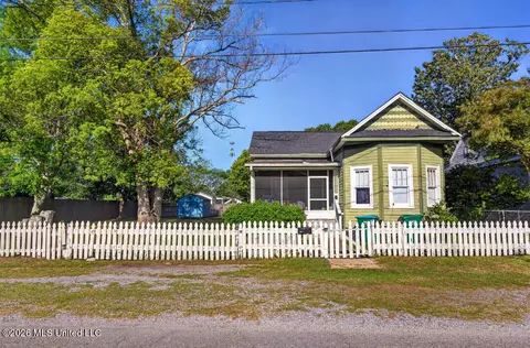 1215 36th Ave, Gulfport, MS 39501