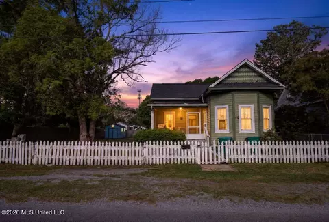 1215 36th Ave, Gulfport, MS 39501