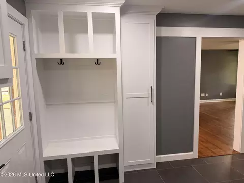 Entry Way - 1510 Dulaney Rd, Terry, MS 39170 photo 1 of 1
