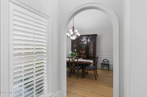 Entry Way - 113 Sandstone Dr, Brandon, MS 39047 photo 3 of 7