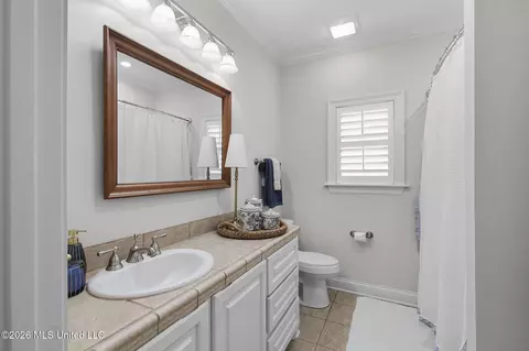 Bath - 113 Sandstone Dr, Brandon, MS 39047 photo 7 of 7