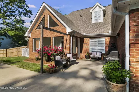 Exterior - 113 Sandstone Dr, Brandon, MS 39047 photo 7 of 25