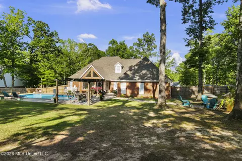 Exterior - 113 Sandstone Dr, Brandon, MS 39047 photo 19 of 25