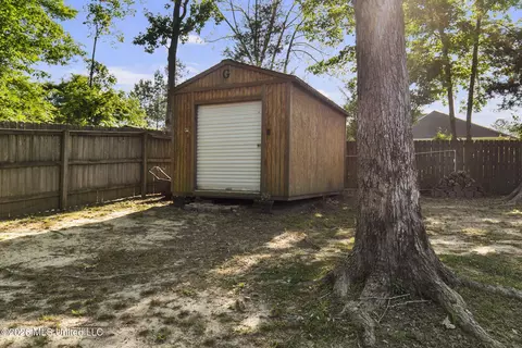 Exterior - 113 Sandstone Dr, Brandon, MS 39047 photo 17 of 25