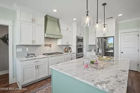 Kitchen - 2332 Slocum Rd, Hernando, MS 38632 photo 1 of 3