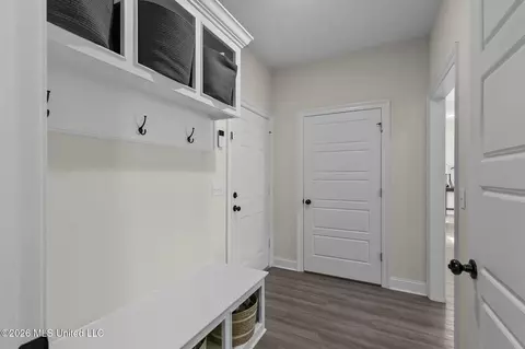 Entry Way - 425 Baleigh Way, Canton, MS 39046 photo 4 of 7