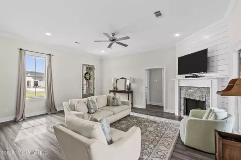 Living - 425 Baleigh Way, Canton, MS 39046 photo 1 of 1