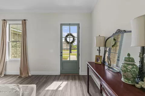Entry Way - 425 Baleigh Way, Canton, MS 39046 photo 1 of 7