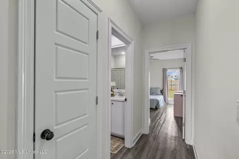 Entry Way - 425 Baleigh Way, Canton, MS 39046 photo 7 of 7
