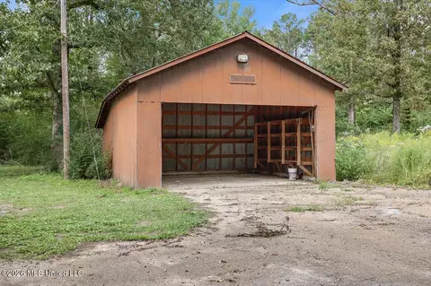 Exterior - 3125 Beasley Rd, Wesson, MS 39191 photo 3 of 8