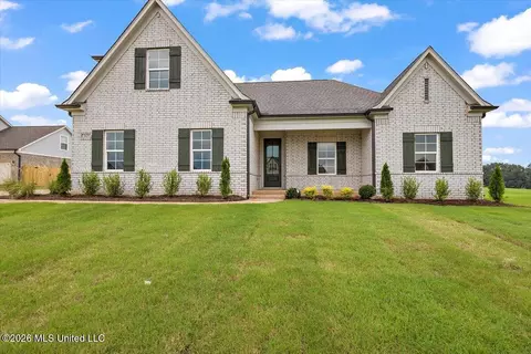 5686 Shiloh Ln, Southaven, MS 38672
