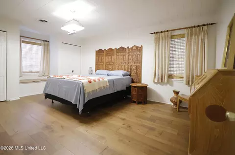 Bedroom - 201 Sinclair St, Mccomb, MS 39648 photo 3 of 7