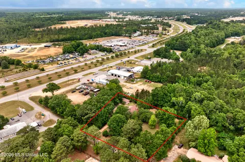 View/Area - 303 Varnado Ave, Wiggins, MS 39577 photo 2 of 3
