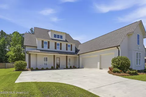 Exterior - 409 W Oak Cir, Madison, MS 39110 photo 2 of 5