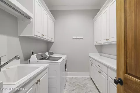 Other - 409 W Oak Cir, Madison, MS 39110 photo 3 of 12