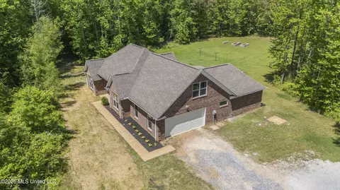 471 Hope Rd, Coldwater, MS 38618