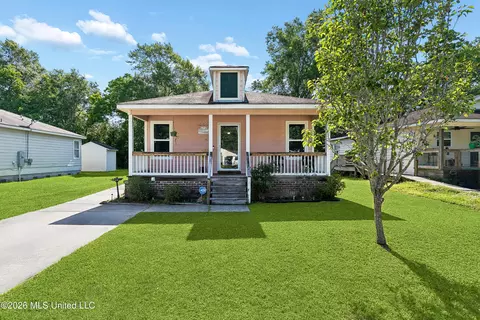 413 S Haugh Ave, Picayune, MS 39466