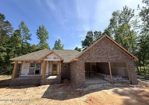 190 Crosby Rd, Seminary, MS 39479