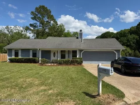 102 Beaver Run Ct, Ridgeland, MS 39157