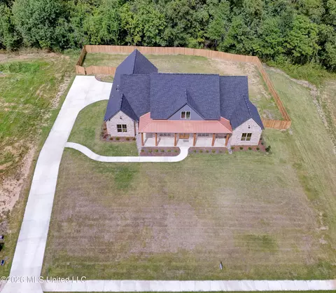Exterior - 104 Plainview Dr, Vicksburg, MS 39180 photo 6 of 11