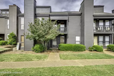 31 Lake Barnett Dr, Brandon, MS 39047