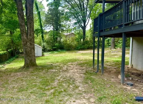 Exterior - 1161 S Thunderbird Dr, Hernando, MS 38632 photo 9 of 11
