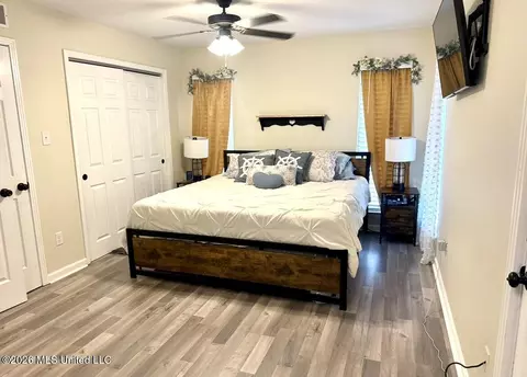 Bedroom - 1161 S Thunderbird Dr, Hernando, MS 38632 photo 2 of 4
